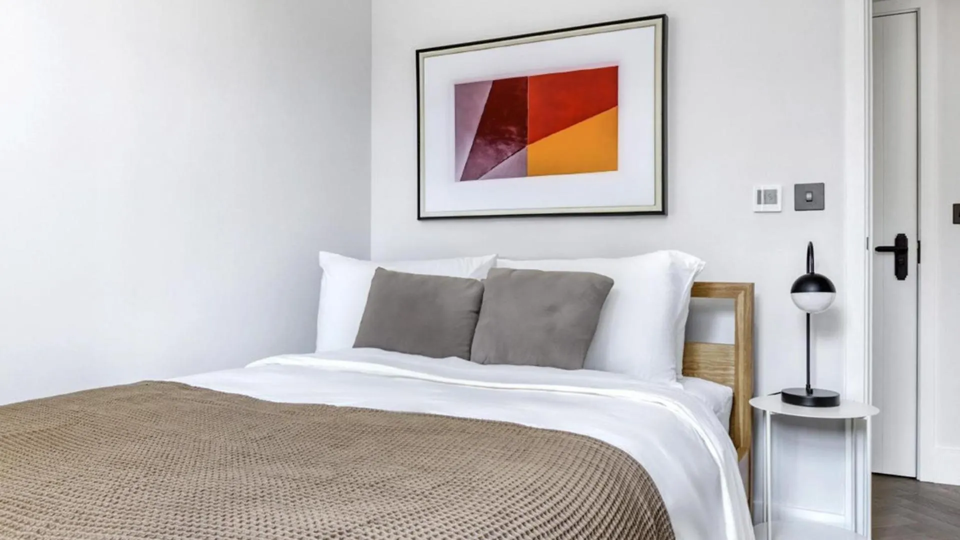 Impeccable 2-Bed Apartment In London 0*,  United Kingdom