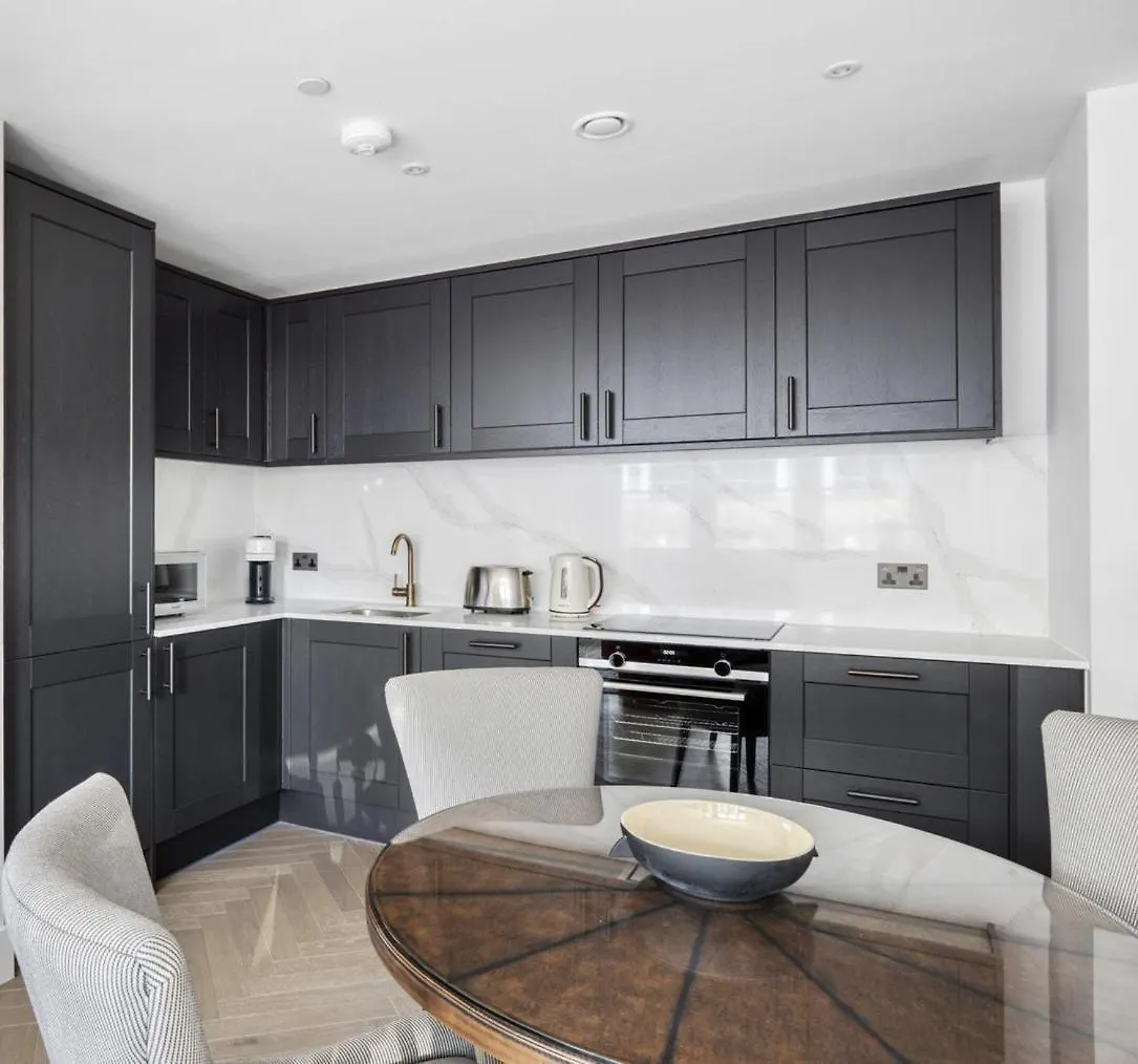 Impeccable 2-Bed Apartment In ロンドン